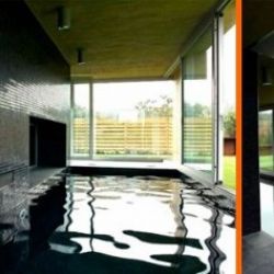 Imágenes de la vivienda unifamiliar con piscina en Sant Cugat